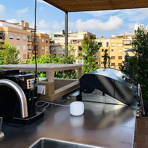 exclusive-penthouse-with-urban-roof-garden.catalonia-hotels.com/